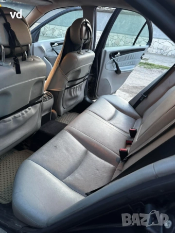 Мерцедес С220, снимка 6 - Автомобили и джипове - 54320769