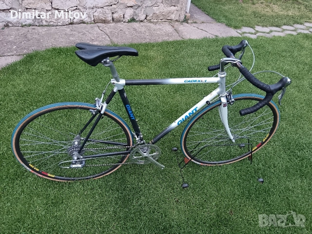 Шосеен велосипед Giant Cadex CFR 1 