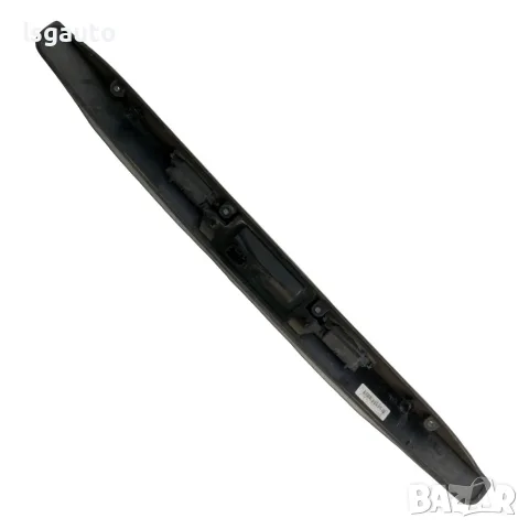 Лайсна с бутон отваряне заден капак и осветление номер Volvo V50 2004-2010 ID: 162777, снимка 3 - Части - 55300279