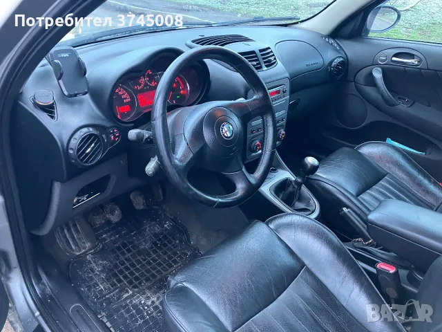 Alfa Romeo 147 1.9 JTD, снимка 4 - Автомобили и джипове - 55541646