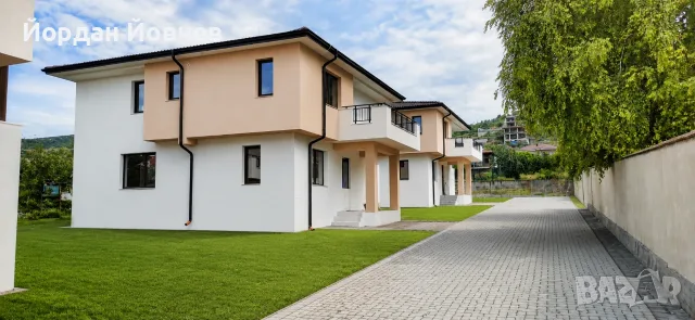 Продава къща в Белащица, снимка 3 - Къщи - 54303805