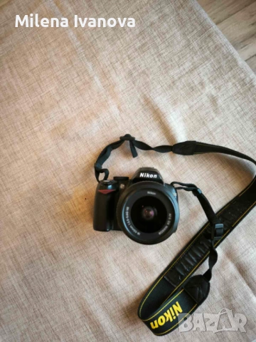 Фотоапарат Nikon D3000 в отлично състояние , снимка 2 - Фотоапарати - 54663685