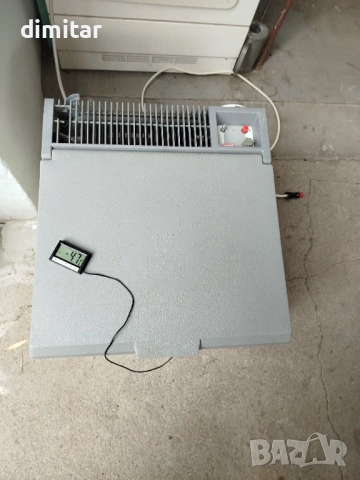 Амонячен хладилник COLEMAN -12/220V- GAS - 40 литра , снимка 2 - Хладилни чанти - 54143246