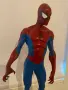 Статуетка Spider-Man (Surveying), Diamond Select Marvel 30 cm, снимка 3