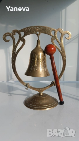 Vintage, месингов , настолен гонг  с камбана и дървена палка ,чукче. , снимка 3 - Декорация за дома - 53990284
