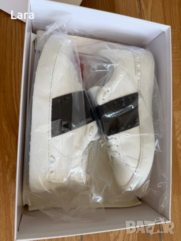 Оригинални Valentino дамски обувки , снимка 4 - Чанти - 54700944