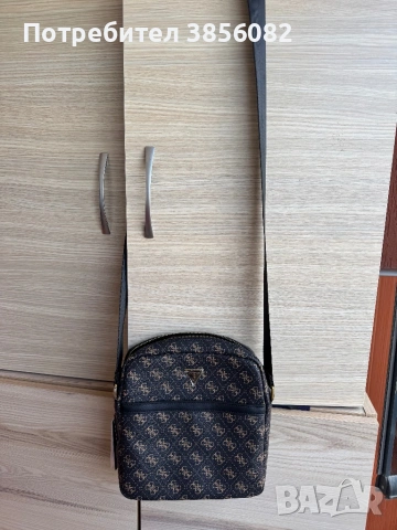 Продавам оригинално кожени мъжки чанти за през рамо – Calvin Klein и GUESS – чисто нови. , снимка 5 - Чанти - 54658541