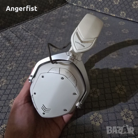 V moda crossfade 2