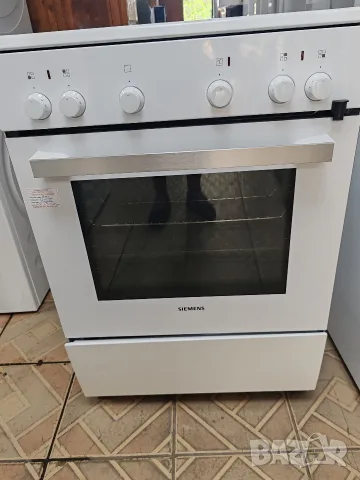 Свободно стояща печка с керамичен плот Сименс Siemens с две години гаранция! , снимка 3 - Печки, фурни - 55685398