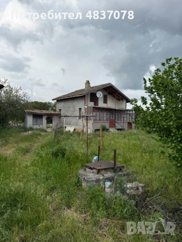Продава се вила с голям двор в с. Полковник Минково, обл. Добрич, снимка 4 - Къщи - 54662013