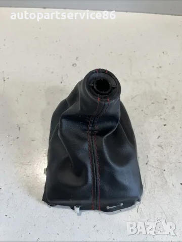 Централна кожена лайсна около скоростен лост за Mazda 3 2.2D (2015) T86386T OEM