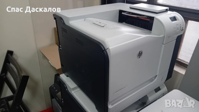 Цветен лазерен принтер HP LaserJet 500 Color M551dn с дуплекс и мрежа, снимка 2 - Принтери, копири, скенери - 54019416