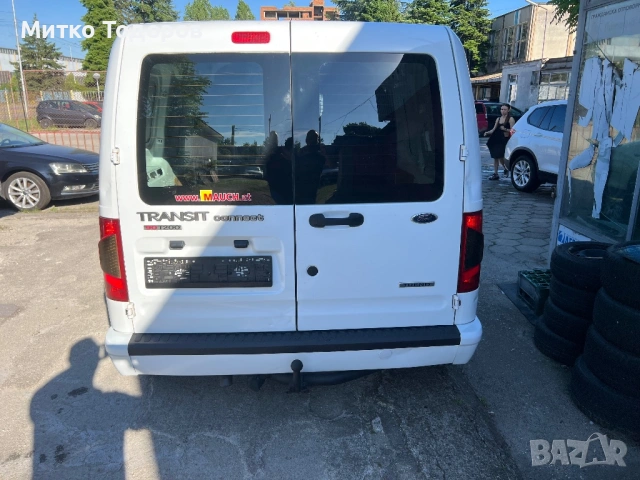 Форд Конект 1.8.90кс.Клима, снимка 11 - Автомобили и джипове - 53060620