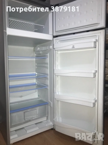 Хладилник Indesit, снимка 3 - Хладилници - 54944015