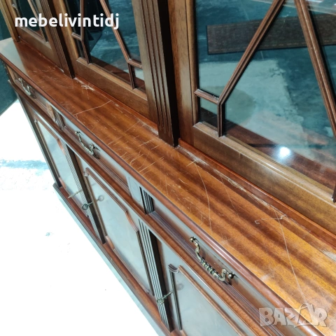 Витрина-шкаф Chesterfield махагон, снимка 12 - Секции и витрини - 53432459