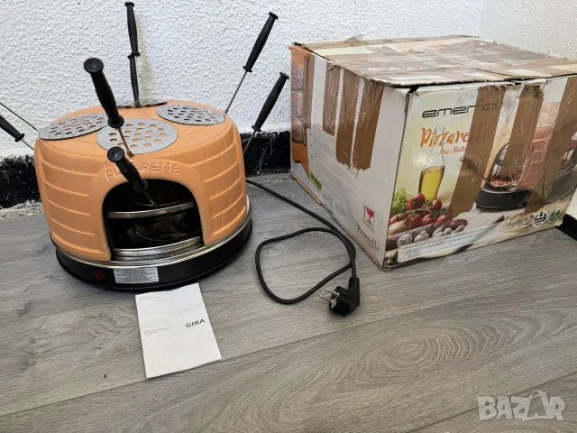 Парти Фурна Пицарник за Мини Пици Emerio Pizzarette PO-116124.1 (За 8 души, 1500W), снимка 2 - Други - 55563896