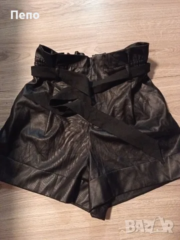 Къси кожени гащи Zara