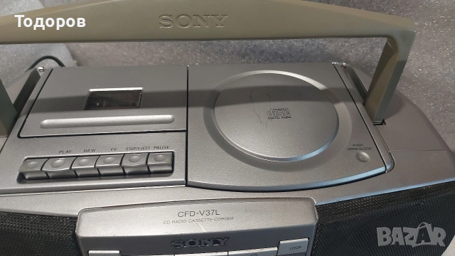 Sony CFD-V37L стерео радиокасетофон със CD плейър, снимка 4 - Радиокасетофони, транзистори - 54301052