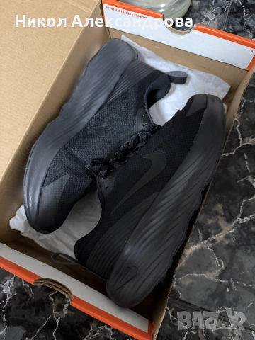 Маратонки Nike черни