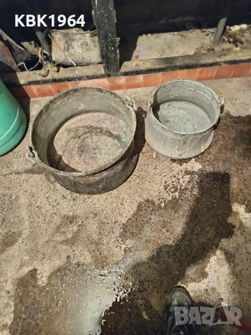 големи бакърени котли