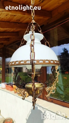Красив старинен месингов полилей с две стъкленици , снимка 5 - Полилеи - 53965448