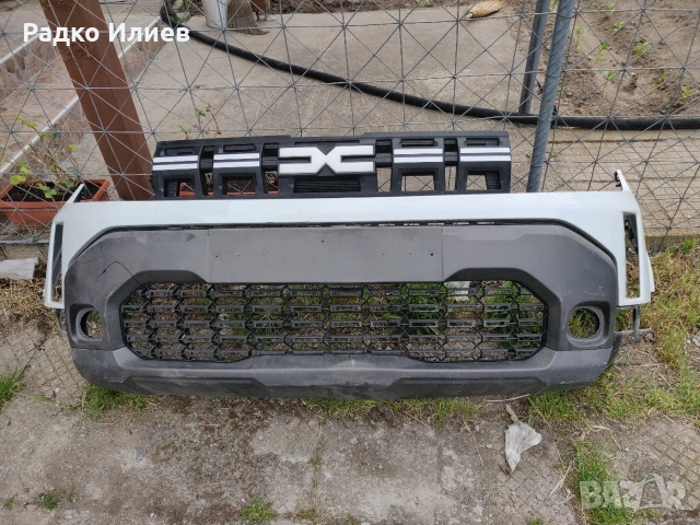 Предна Броня със решетка горна и радиаторна голяма за Dacia Duster 3 2024 г.