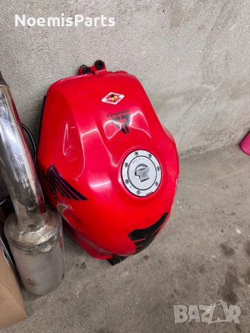 Резервоар за ЦБР 929, снимка 2 - Части - 54018599