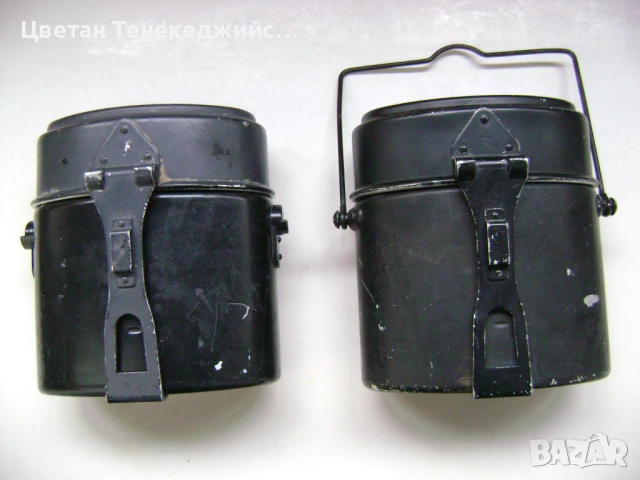 Продавам 2 броя швейцарски войнишки канчета