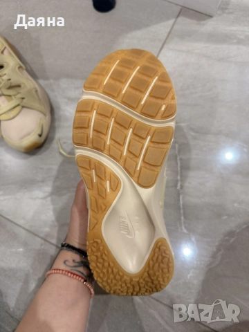 Оригинални маратонки Nike, снимка 7 - Маратонки - 55424695