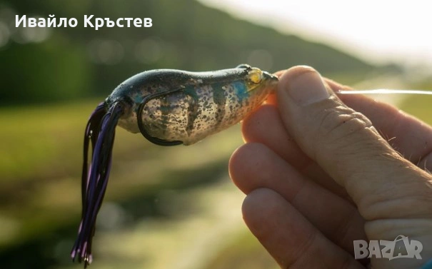 Savage Gear Hop Walker попътен жабешки воблер на повърхността без закачане – Green Leopard 5.5 см., снимка 3 - Стръв и захранки - 55237436