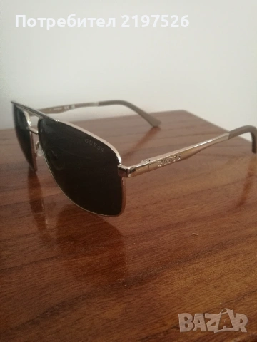 слънчеви очила GUESS