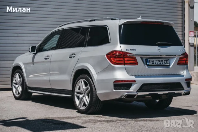 Mercedes-Benz GL 550 AMG| Designo| Harman| 360| SoftClose| Сменени вери, снимка 5 - Автомобили и джипове - 55406577