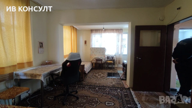 Продава две къщи с общ двор в с. Ягода, снимка 8 - Къщи - 55001199