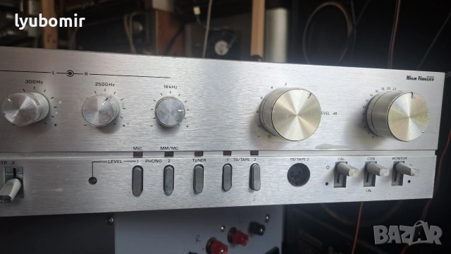 Предусилвател Grundig xv-5000, снимка 3 - Ресийвъри, усилватели, смесителни пултове - 54853136