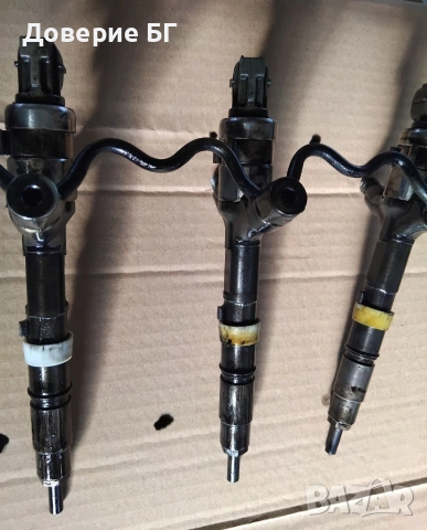 Дюзи за Toyota 2.0 D-4D (4 пина) – Оригинални за Avensis, Corolla, RAV4, снимка 2 - Части - 54162058