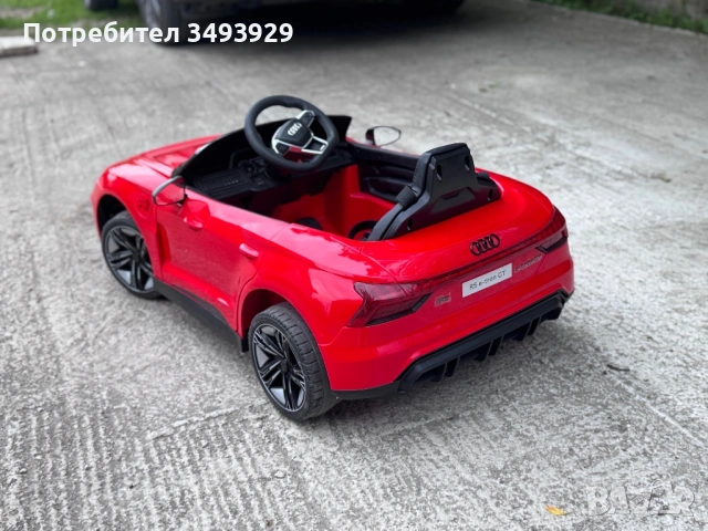 Акумулаторна кола Audi RS e-tron, снимка 3 - Детски велосипеди, триколки и коли - 54466657