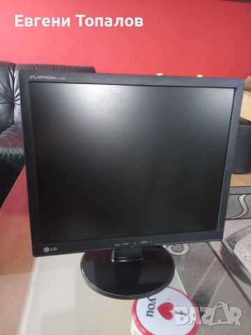 Монитор 17 инча, снимка 2 - Други - 54318090