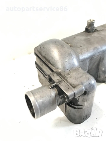 Капак на клапаните за Mercedes-Benz MB100 2.4D (1991) 6160161205, снимка 3 - Части - 55153617