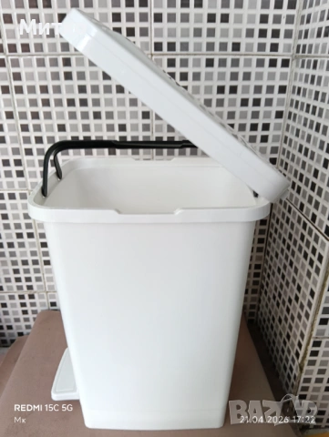 Кошче бяло за боклук, снимка 3 - Мопове, кофи, четки и метли - 54269567