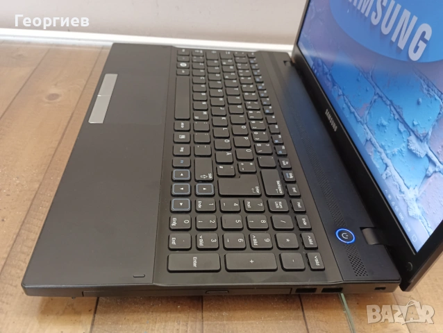 Лаптоп  Samsung NP305V5A  15,6, снимка 5 - Лаптопи за работа - 55127867
