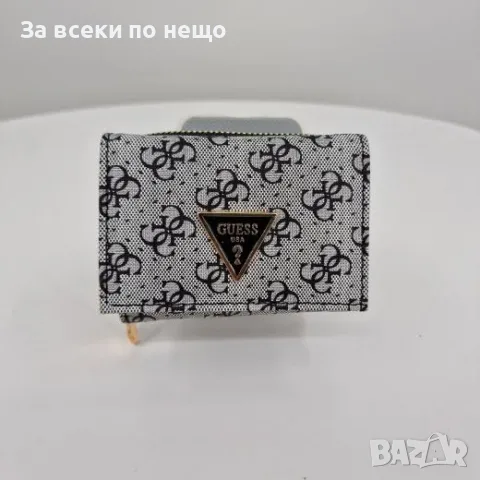 Guess Дамско Малко Портмоне Гес - Различни Цветове Код Avin, снимка 3 - Портфейли, портмонета - 55387907