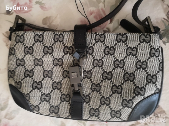 Красотички Guess, Gucci, Lacoste , снимка 14 - Чанти - 54418983