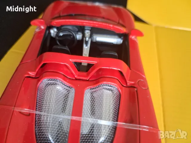 Porsche Carrera GT 1:24, снимка 4 - Колекции - 55574028
