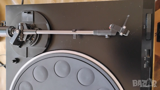 Yamaha TT-300 - полуавтоматичен грамофон, снимка 4 - Грамофони - 54094862