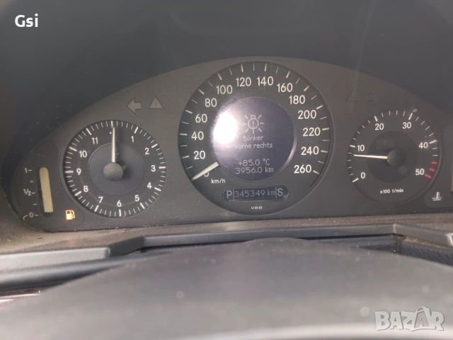 Мерцедес е270, снимка 11 - Автомобили и джипове - 54269634