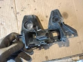 Скоба Държач Ляво Задна Броня 3G9807483A Volkswagen Passat B9 1.5 eTSI 150кс 2024г Бензин, снимка 2