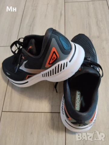 Brooks adrenalin GTS 23, снимка 8 - Маратонки - 54898465