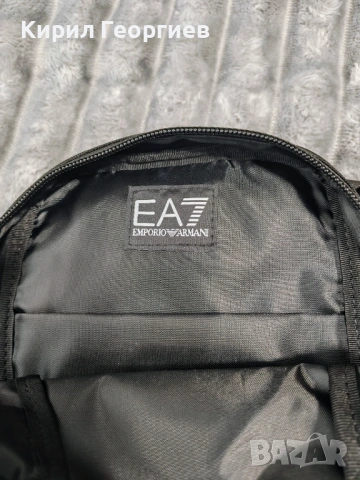 Мьжка чанта за през гьрди.Emporio Armani, снимка 3 - Чанти - 54539833