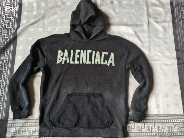 Оригинално худи Balenciaga Tape Type Ripped Pocket Hoodie (Размер XL), снимка 15 - Суичъри - 54640539