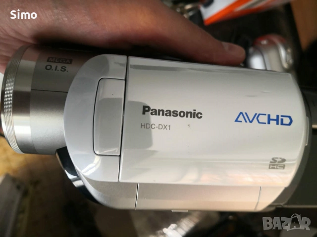 Видеокамера Panasonic HDC DX1, снимка 2 - Камери - 54323899